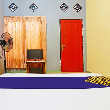 Spot On 91222 Kanjeng Mami Homestay Syariah Jambi Zewnętrze zdjęcie